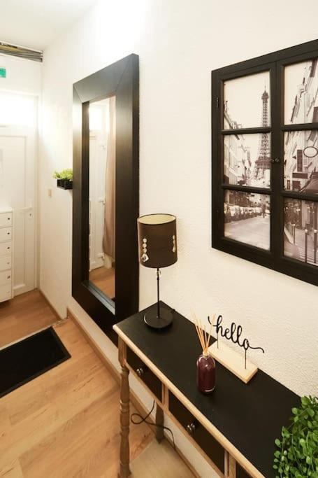 Studio-Balcon Center Of Монс Екстер'єр фото