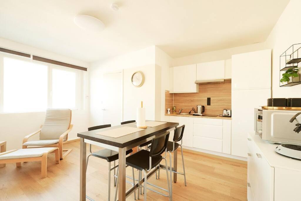 Studio-Balcon Center Of Монс Екстер'єр фото
